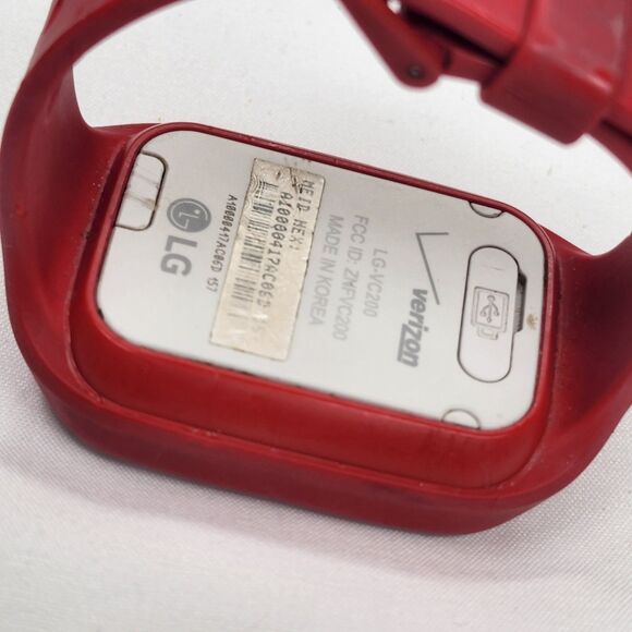 Verizon Digital Wristwatch with a Buckle Band Red LG-VC200 - Picture 6 of 6